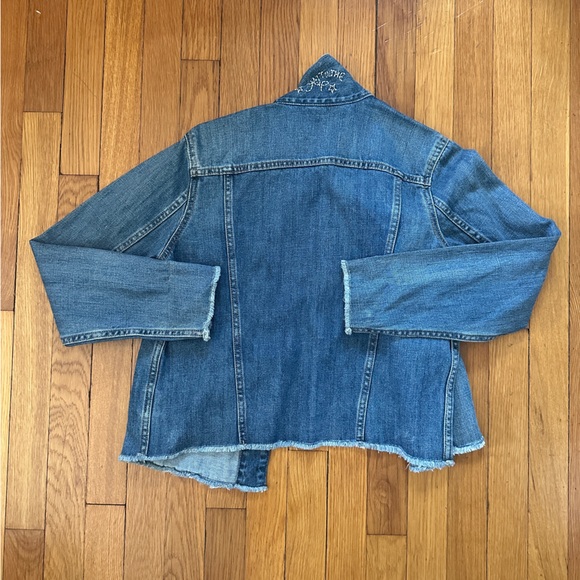 GAP Distressed Crop Icon Denim Jacket - Picture 6 of 11